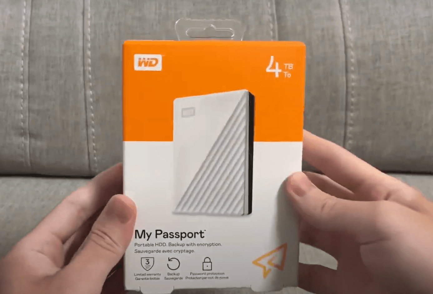 WD 威騰 My Passport 4TB(白） 2.5吋行動硬碟